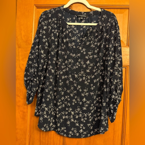 41 Hawthorn Morey Split Neck 3/4 Sleeve Blouse - Picture 4 of 5